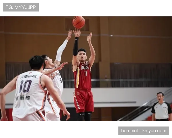 于米提星锐赛发挥稳定，山西锋线展现即战力和篮板保护